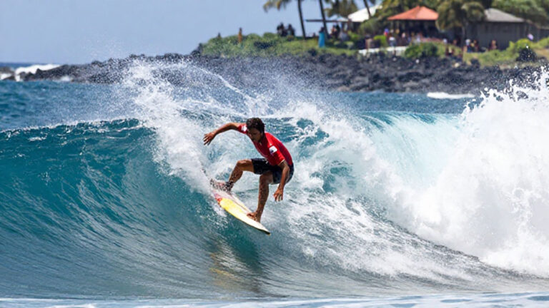 Update-Berita-Olahraga-Selancar-Atlet-Indonesia-Raih-Podium-di-Hawaii